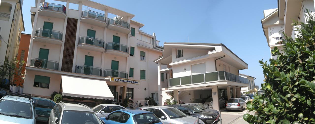 Hotel Ristoro Bellaria-Igea Marina Exterior photo